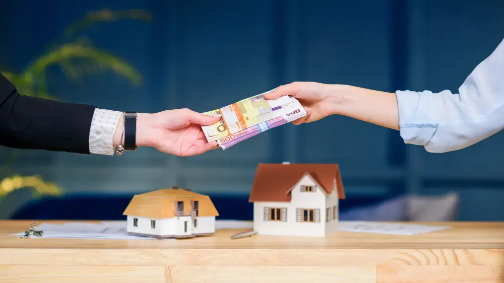 کدام نوع وام مسکن بهتر است؟